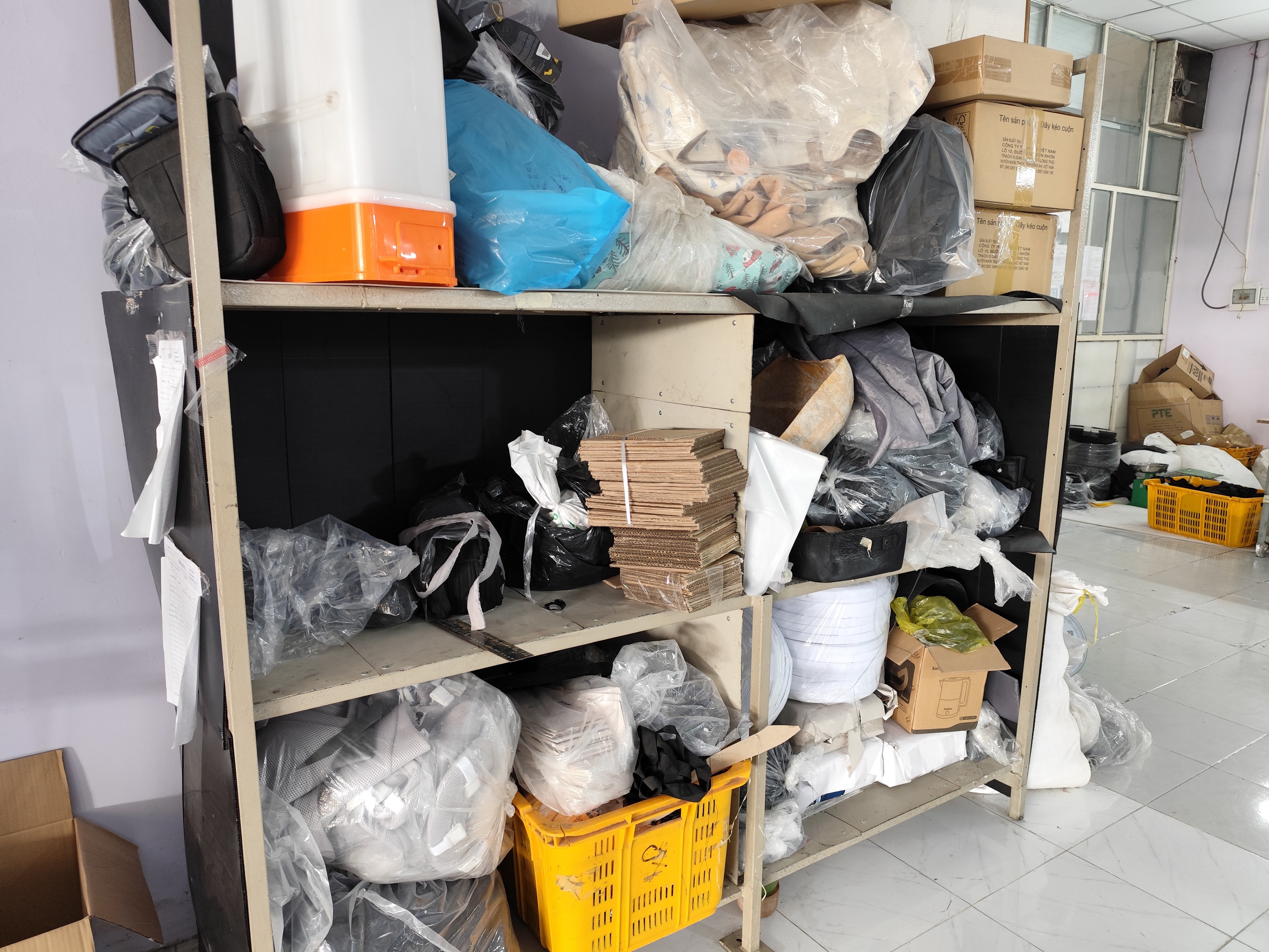 Raw materials (3)